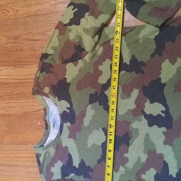 New Lane Bryant long sleeve tee. - Picture 9 of 14